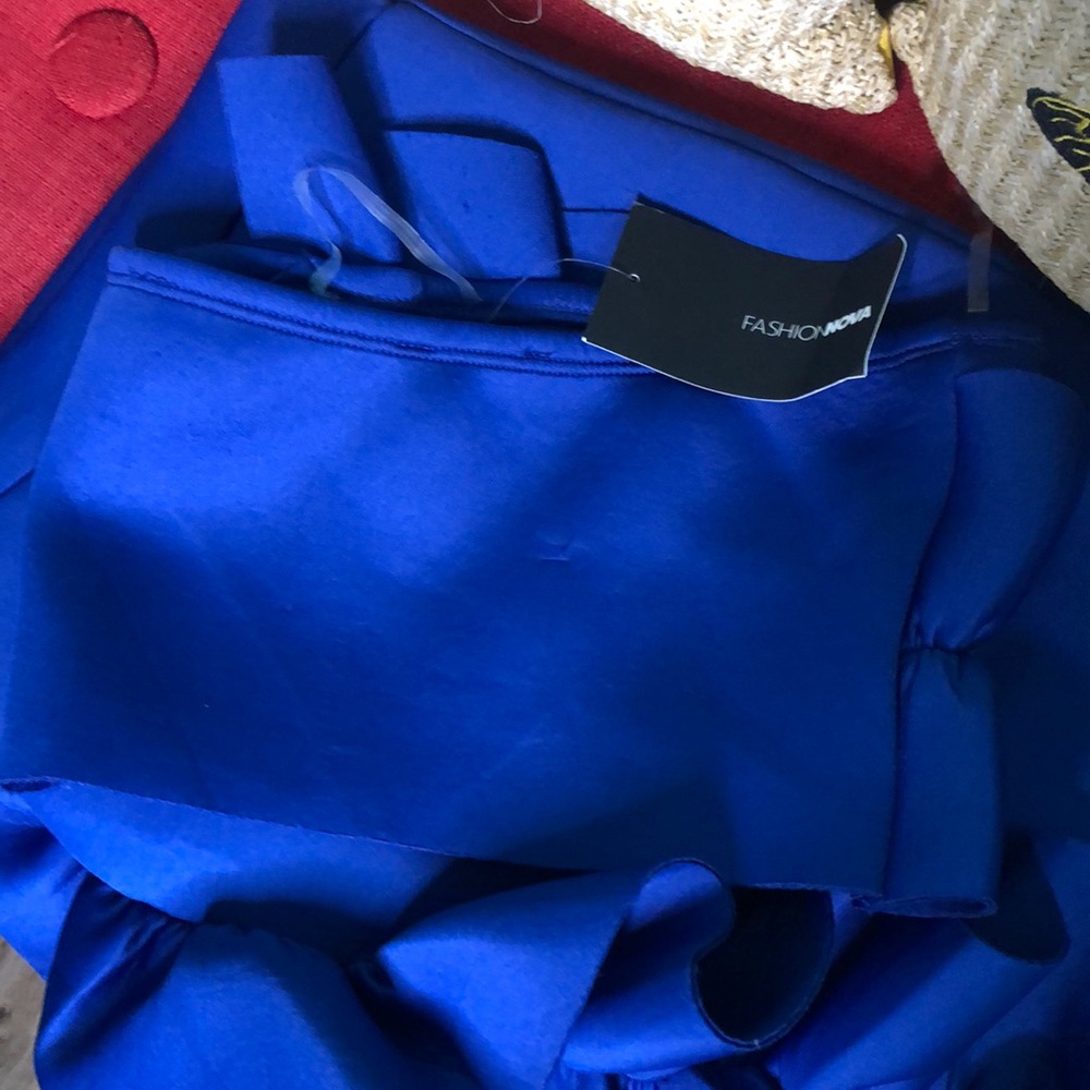 FASHIONNOVA BLUE RUFFLE SET - Picture 4 of 4